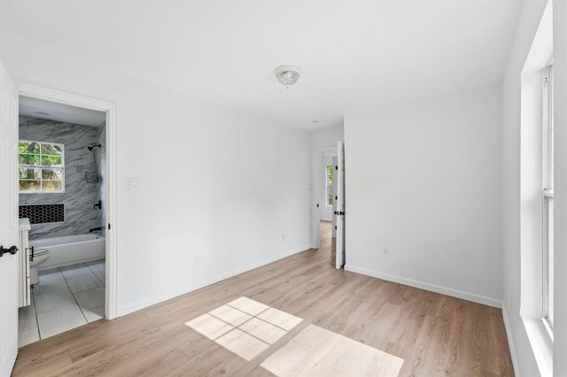 8034 Record Street B, Houston, TX 77028