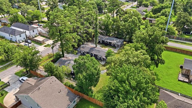 8034 Record Street B, Houston, TX 77028