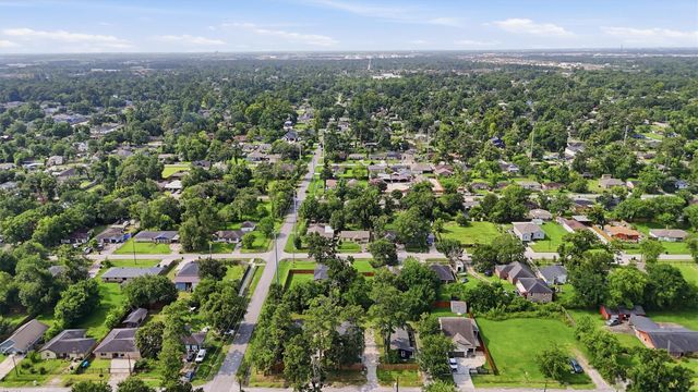8034 Record Street B, Houston, TX 77028