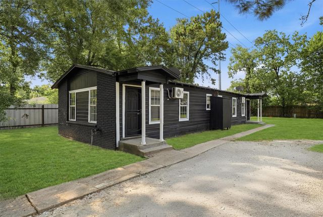8034 Record Street B, Houston, TX 77028