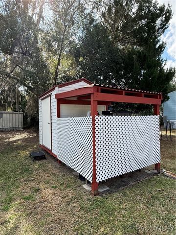 2562 N Lantern Terrace, Hernando, FL 34442