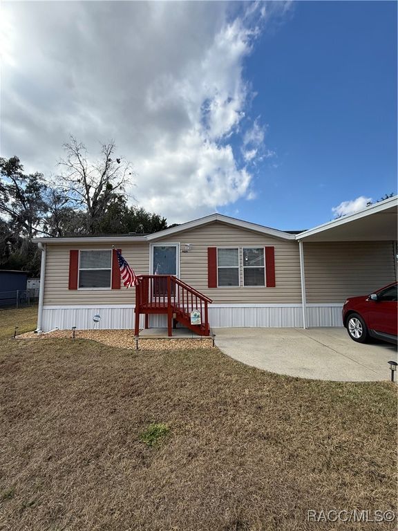 2562 N Lantern Terrace, Hernando, FL 34442