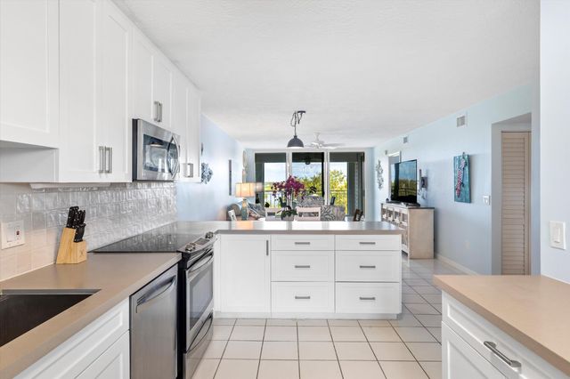 1901 S Roosevelt Blvd Apt 407W, Key West, FL 33040