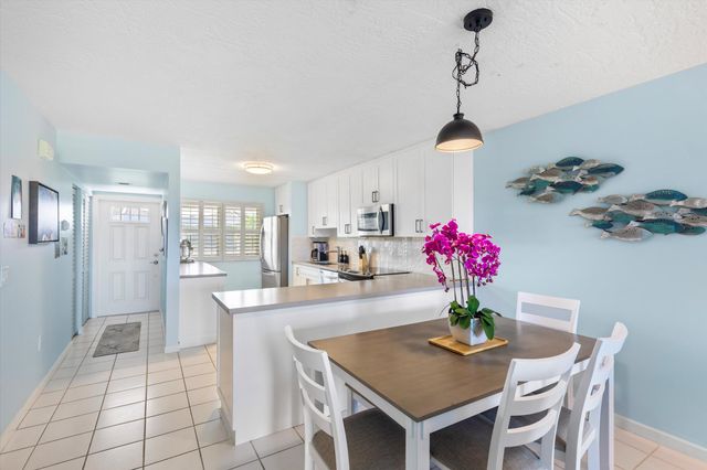 1901 S Roosevelt Blvd Apt 407W, Key West, FL 33040