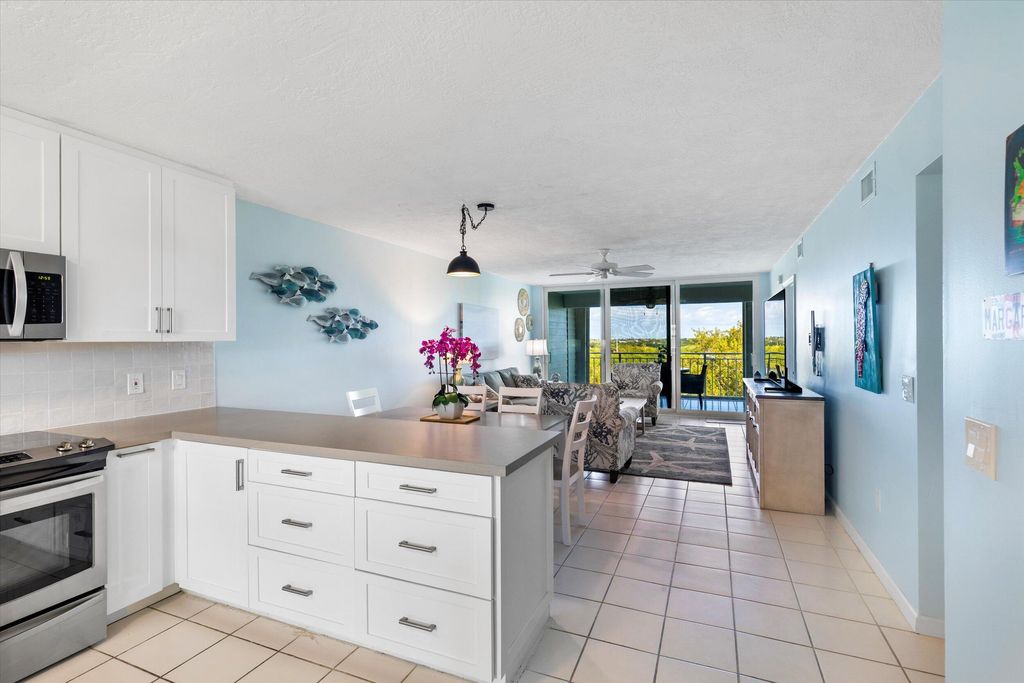 1901 S Roosevelt Blvd Apt 407W, Key West, FL 33040