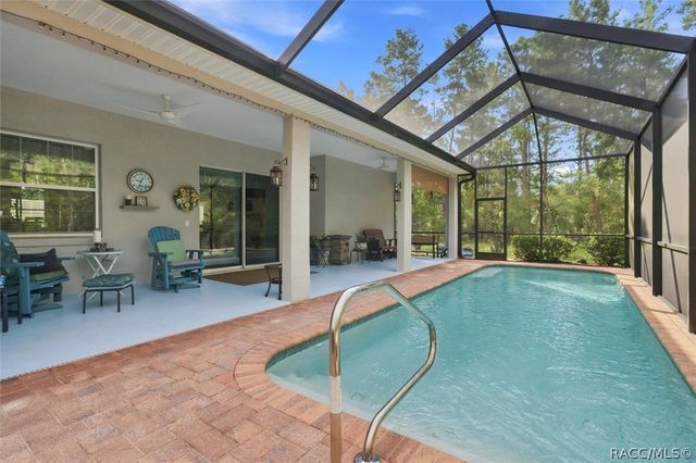 21 Lone Pine Street, Homosassa, FL 34446