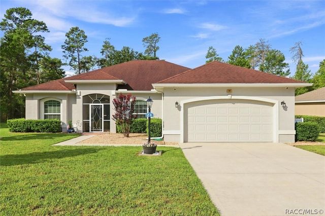 21 Lone Pine Street, Homosassa, FL 34446