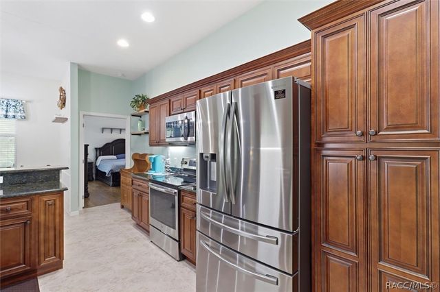 21 Lone Pine Street, Homosassa, FL 34446