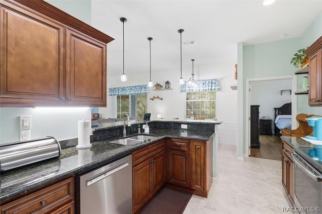 21 Lone Pine Street, Homosassa, FL 34446