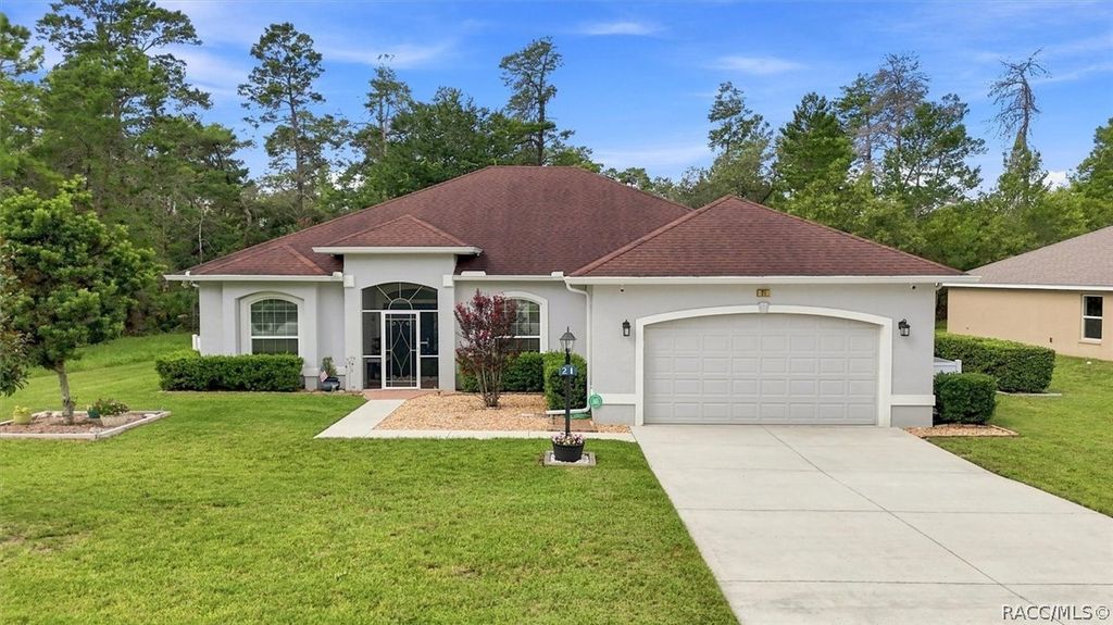 21 Lone Pine Street, Homosassa, FL 34446