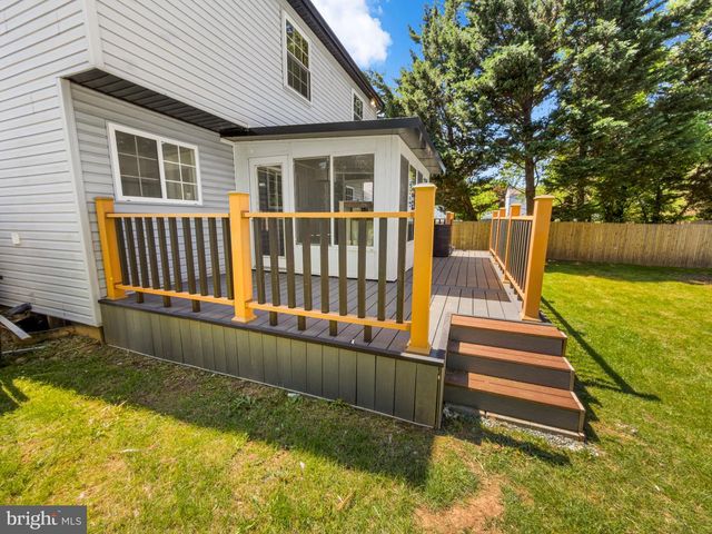 4002 YORKTOWN DR, Upper Chichester, PA 19061