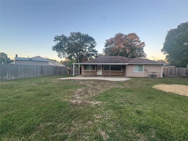 2806 Goldspring Lane, Spring, TX 77373