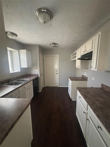 2806 Goldspring Lane, Spring, TX 77373