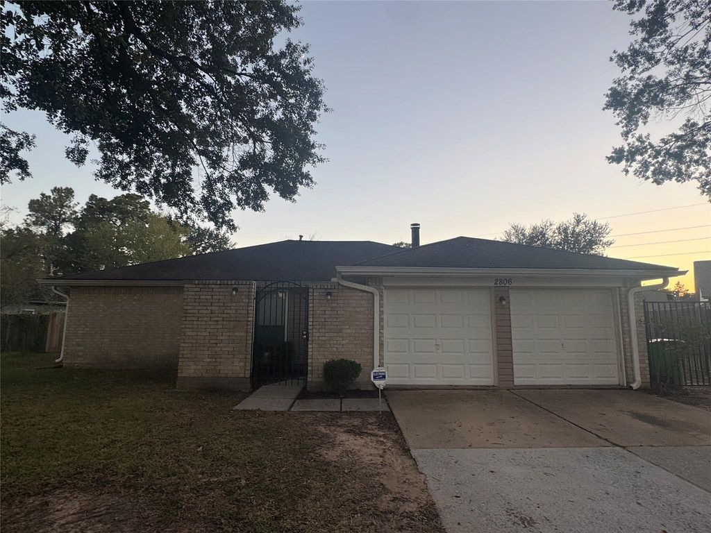 2806 Goldspring Lane, Spring, TX 77373