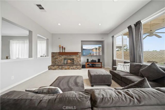 28653 Crown Heights Court, Canyon Country, CA 91387