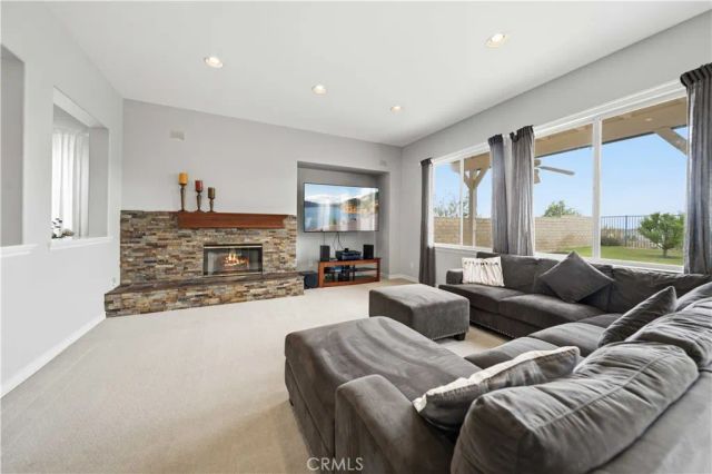 28653 Crown Heights Court, Canyon Country, CA 91387