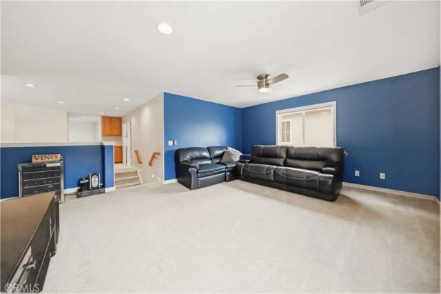 28653 Crown Heights Court, Canyon Country, CA 91387