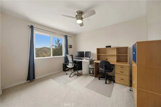 28653 Crown Heights Court, Canyon Country, CA 91387