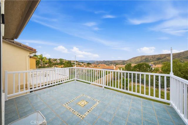 28653 Crown Heights Court, Canyon Country, CA 91387