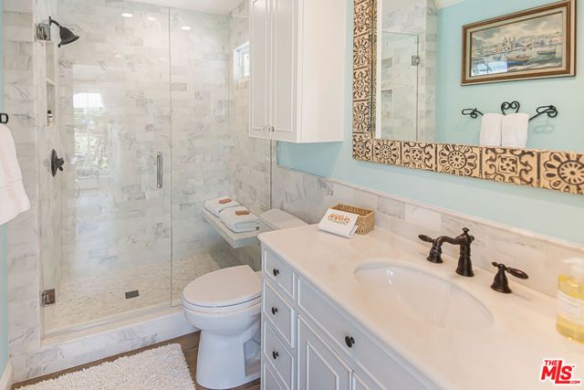 16036 Junaluska Way, Pacific Palisades (los Angeles), CA 90272