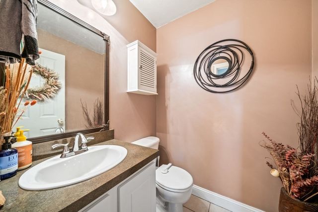 38 School Street 2, Weymouth, MA 02189