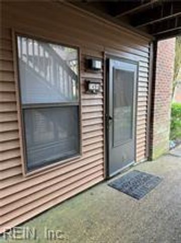 149 Windsor Castle Dr Apt E, Newport News, VA 23608