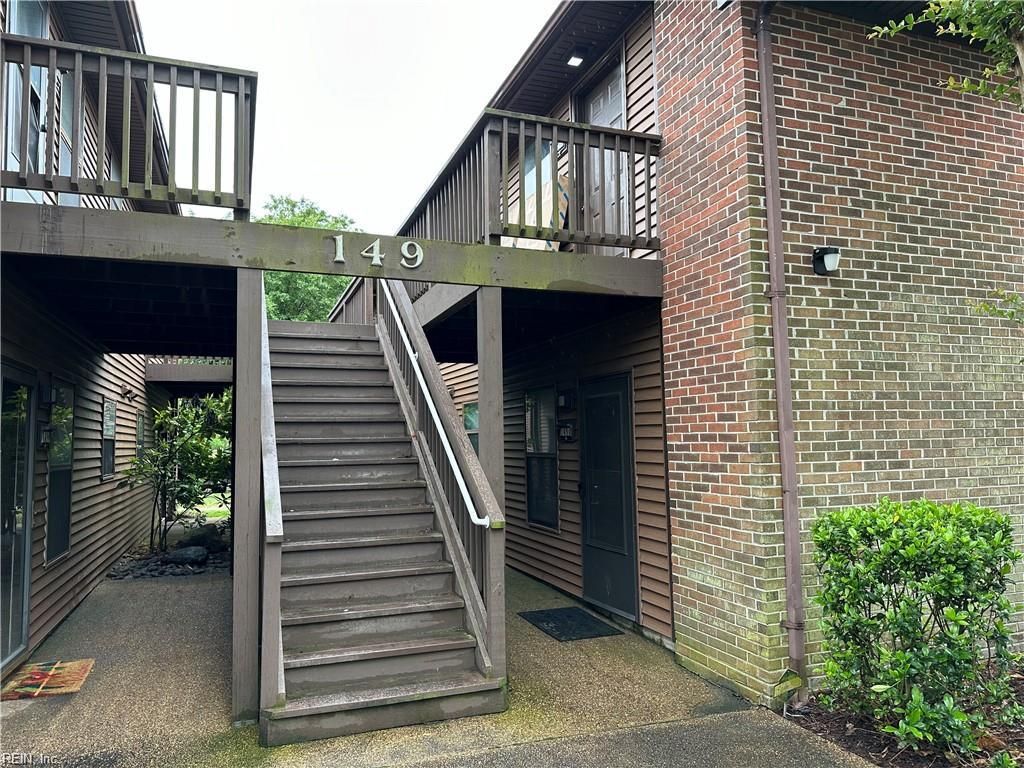 149 Windsor Castle Dr Apt E, Newport News, VA 23608