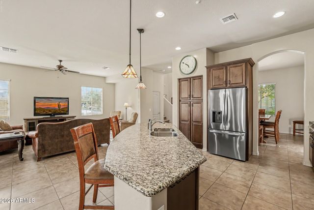 4251 N GOLF Drive, Buckeye, AZ 85396