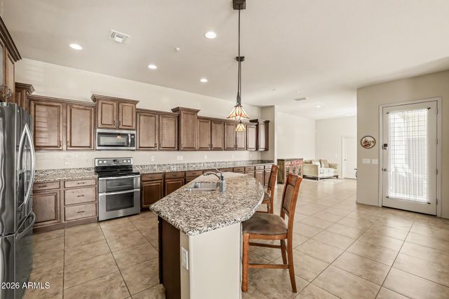 4251 N GOLF Drive, Buckeye, AZ 85396