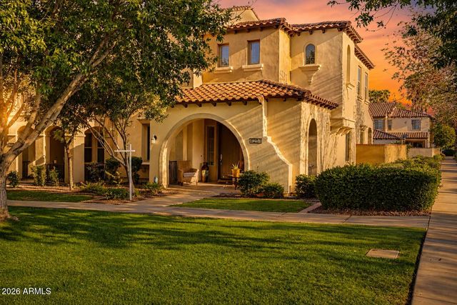4251 N GOLF Drive, Buckeye, AZ 85396