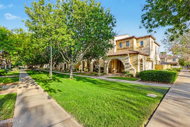 4251 N GOLF Drive, Buckeye, AZ 85396