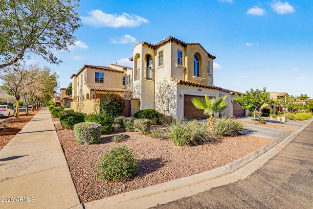 4251 N GOLF Drive, Buckeye, AZ 85396