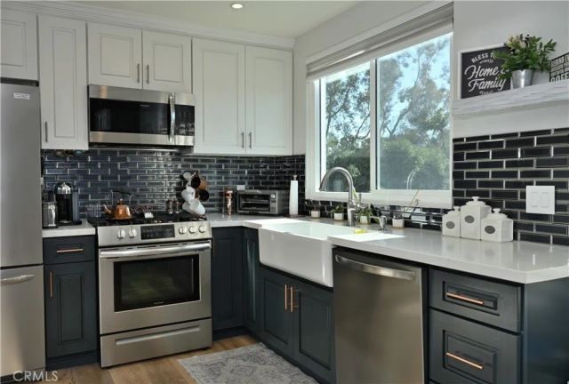 72 Greenmoor 36, Irvine, CA 92614