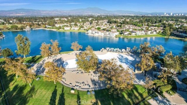 72 Greenmoor 36, Irvine, CA 92614