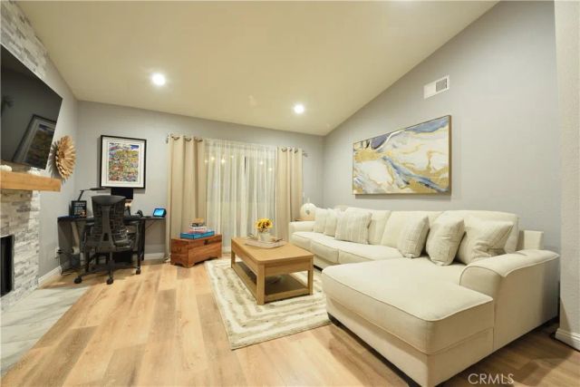 72 Greenmoor 36, Irvine, CA 92614