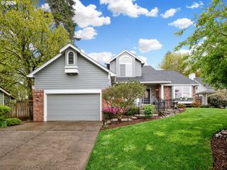 219 AMES Ct, Silverton, OR 97381