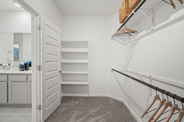 220 Hornet ST, Elgin, TX 78621