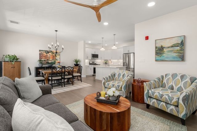 3 Mariners Way 311, Plymouth, MA 02360