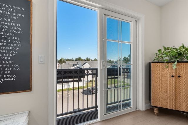 3 Mariners Way 311, Plymouth, MA 02360