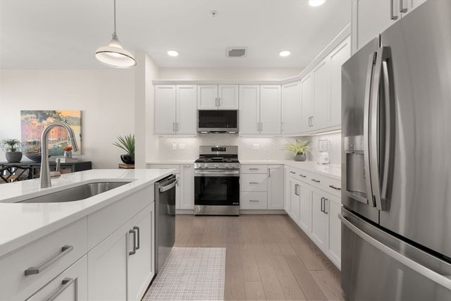 3 Mariners Way 311, Plymouth, MA 02360