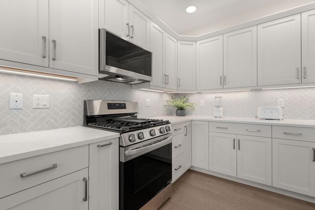 3 Mariners Way 311, Plymouth, MA 02360