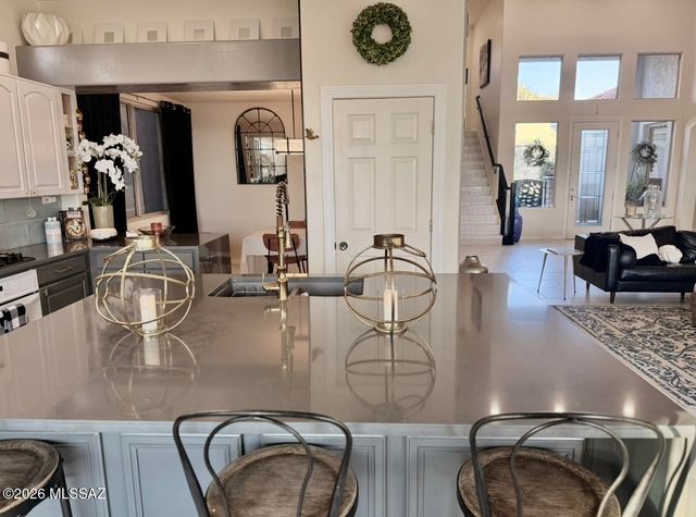 9780 E Spring Hill Place, Tucson, AZ 85749