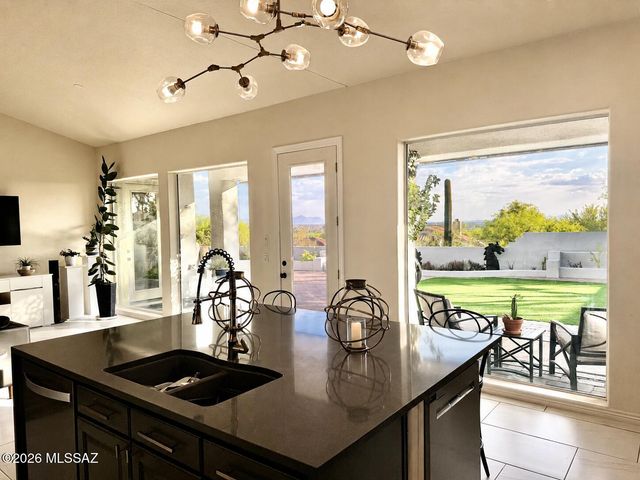 9780 E Spring Hill Place, Tucson, AZ 85749