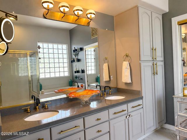 9780 E Spring Hill Place, Tucson, AZ 85749
