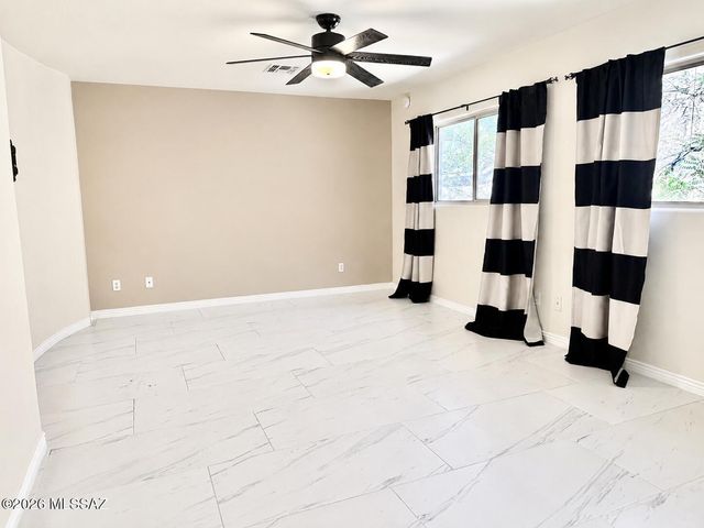 9780 E Spring Hill Place, Tucson, AZ 85749