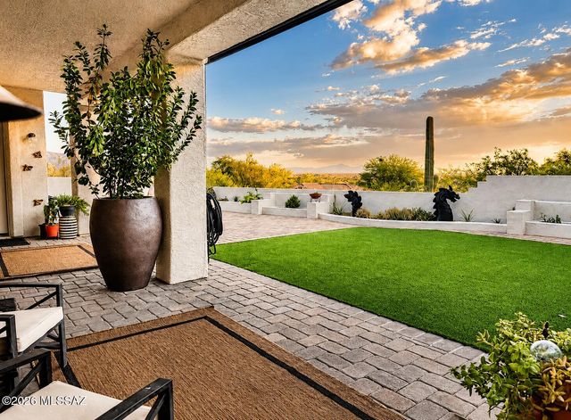 9780 E Spring Hill Place, Tucson, AZ 85749