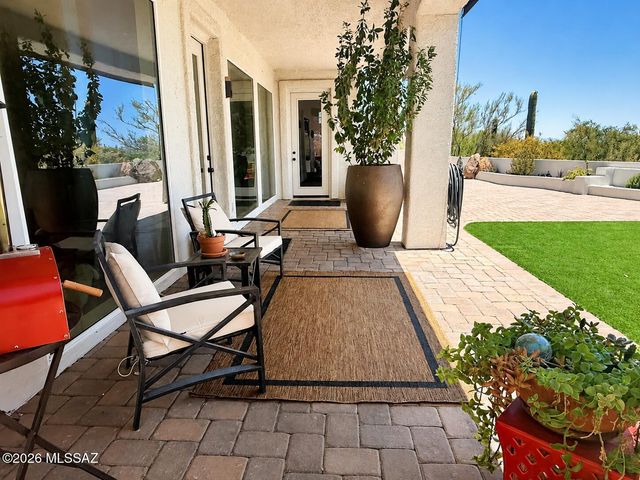 9780 E Spring Hill Place, Tucson, AZ 85749
