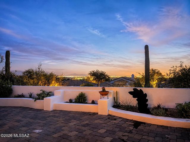 9780 E Spring Hill Place, Tucson, AZ 85749