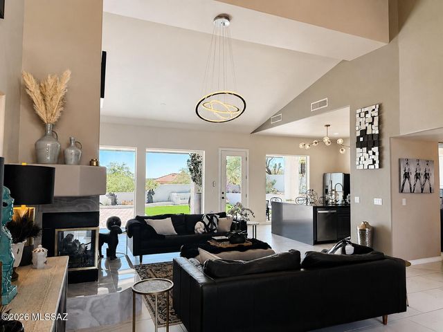 9780 E Spring Hill Place, Tucson, AZ 85749