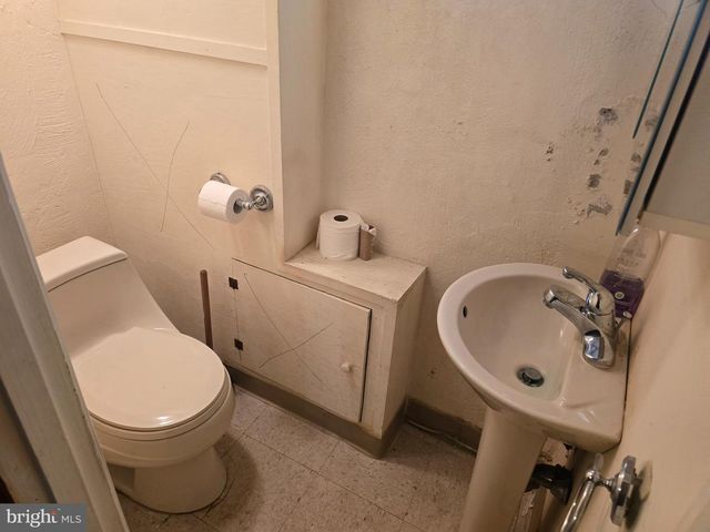 6665 SPRAGUE ST, Philadelphia, PA 19119